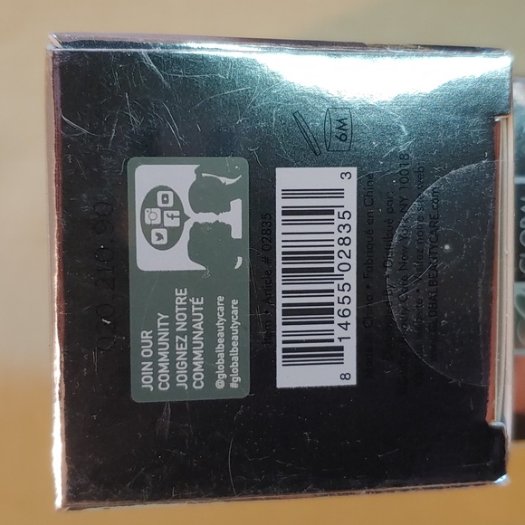 Lot of 4 Charcoal Gel Face Masks - Picture 6 of 6